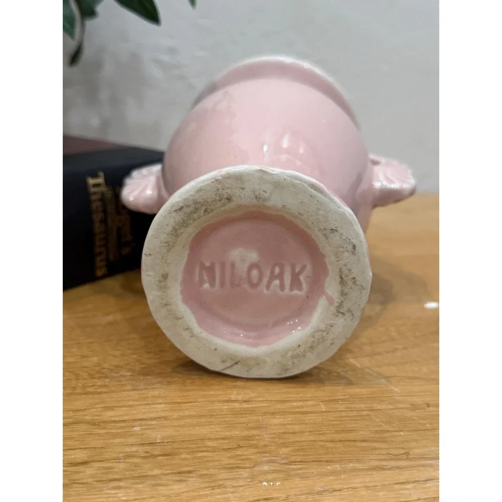 Vintage‎ NILOAK Pottery Winged Victory Vase 6